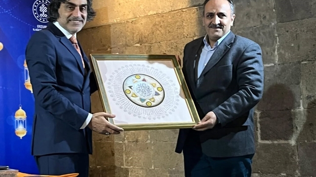 Yakutiye Medresesi'nde, tefekkür dolu bir buluşma