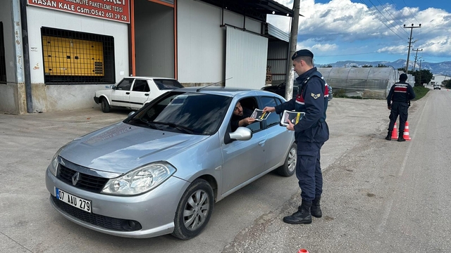 Finike'de siber suçlara karşı "farkındalık" çalışmaları yapıldı