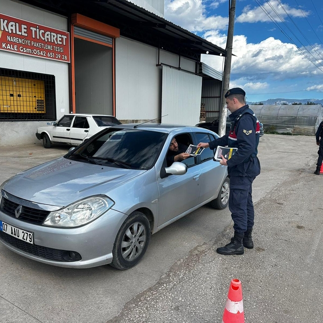 Finike'de siber suçlara karşı "farkındalık" çalışmaları yapıldı