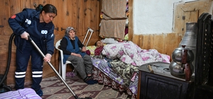 Evde sağlık ve bakım hizmetiyle uzaklar yakın oluyor