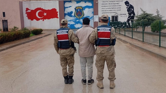 13 yıl kesinleşmiş hapis cezasıyla aranan şahıs yakalandı
