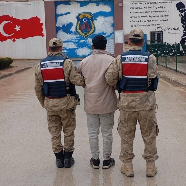 13 yıl kesinleşmiş hapis cezasıyla aranan şahıs yakalandı