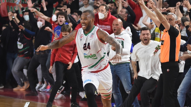 Karşıyaka'ya potada M'Baye'den yasak