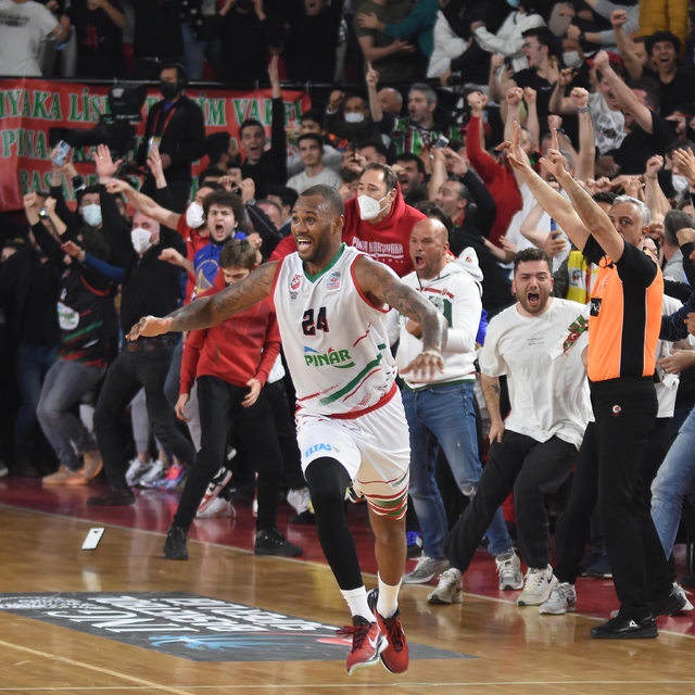 Karşıyaka'ya potada M'Baye'den yasak