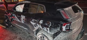 Takla atan otomobildeki 2 kişi yaralandı