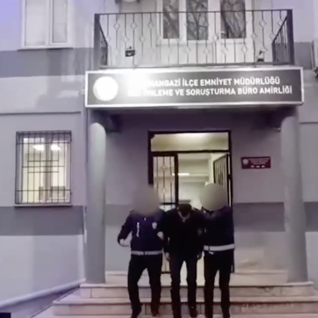 Bursa'da aranan 2 kişi yakalandı