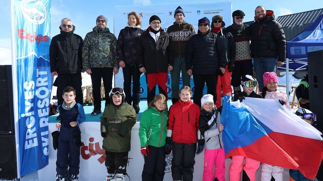 5. Diplomatik Kayak Yarışı'nda dereceye girenler ödüllendirildi