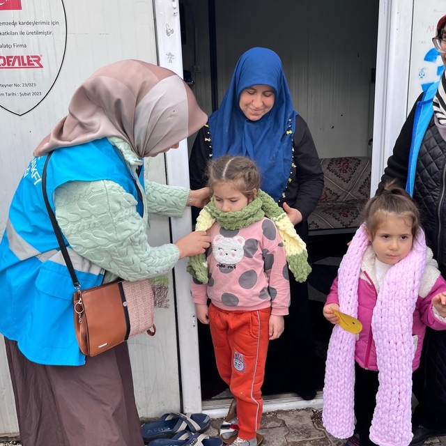 Sevgi ilmekleri Nurdağı'ndaki çocuklara ulaştı