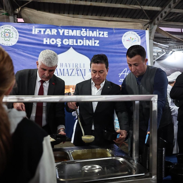 Muğla Büyükşehir iftar sofralarını ilçelerde kurmayı sürdürüyor