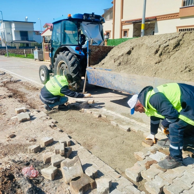 Didim Belediyesi Akbük'te saha çalışmalarını sürdürüyor