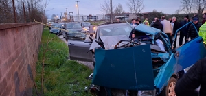 Sakarya'da otomobil ile SUV tipi aracın çarpıştığı kazada 1 kişi öldü