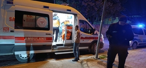 Gençler arasında bıçaklı kavga: 3 yaralı