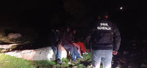 İHA tespit etti, ekipler operasyon yaptı: 22 düzensiz göçmen yakalandı