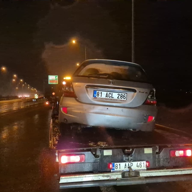 Kalp krizi sonrası kaza yapan öğretmen hayatını kaybetti
3 günlük yaşam müc...