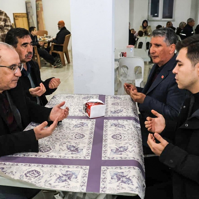 Çameli Belediyesinin iftar sofrası Karabayır'da kuruldu
