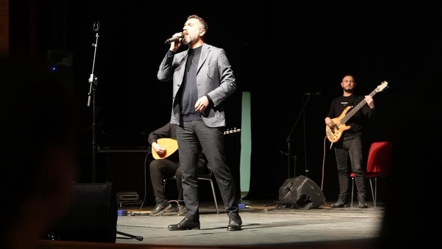 Düzce Belediyesi'nden Ramazan etkinliği
Umut Mürare sevenleri ile buluştu