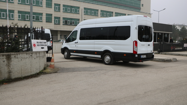 'İrtikap' soruşturmasında gözaltına alınan Tanju Özcan adliyeye sevk edildi