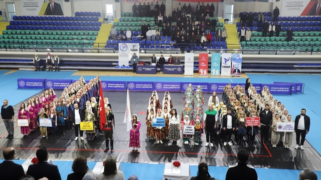 Kütahya'da 'Okullar Arası Halk Oyunları İl Birinciliği' tamamlandı