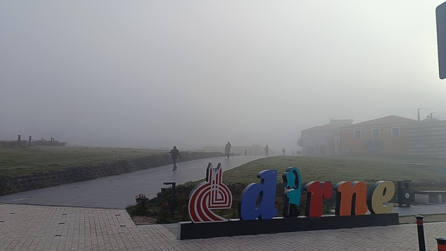 Edirne'de sis etkili oldu, Selimiye gözden kayboldu
Edirne'de sis hayatı olumsuz etkiledi, görüş mesafesi düştü