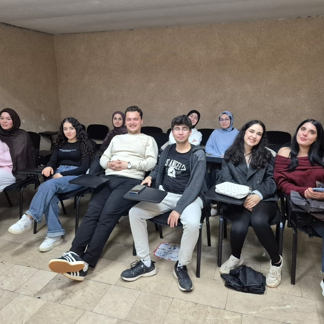 Menteşe'de, gençler "Kendini Keşfet" programı ile etkili iletişim eğitimi t...