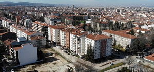 Emlak sektöründe dijital denetim artıyor Kasım Karakaş: "Tapuda alıcı ve satıcının onayı ve imzası olmadan işlem yapılamaz" "Vergi Dairesi, yapay zeka ile satış bedellerini mercek altına aldı"