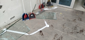 Amatör lig maçında olay çıktı: Musluklar söküldü, camlar kırıldı