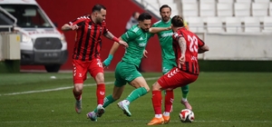 Muğlaspor zirveden uzaklaşıyor