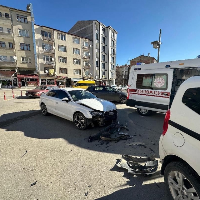 Elazığ'da trafik kazası: 1 yaralı