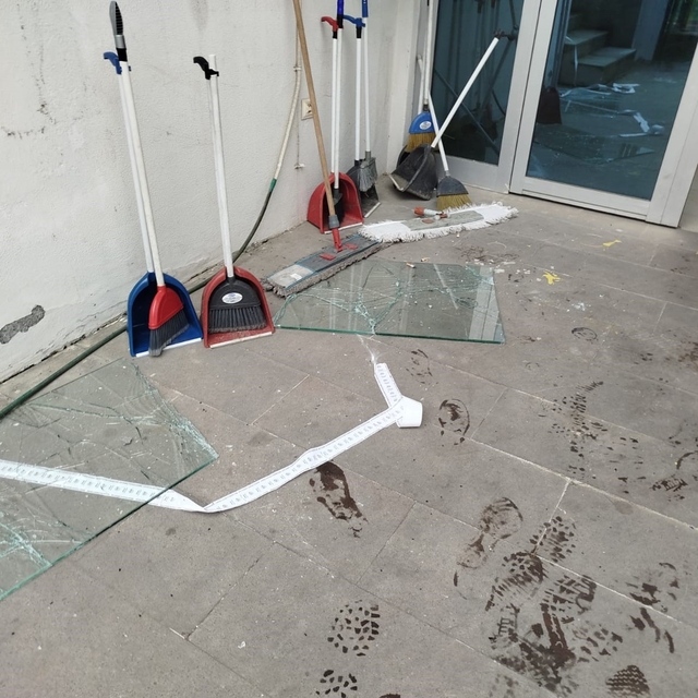 Amatör lig maçında olay çıktı: Musluklar söküldü, camlar kırıldı