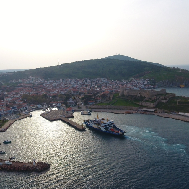 Bozcaada mendireği yeni projeyle 443 metre olacak
AK Partili Milletvekili G...