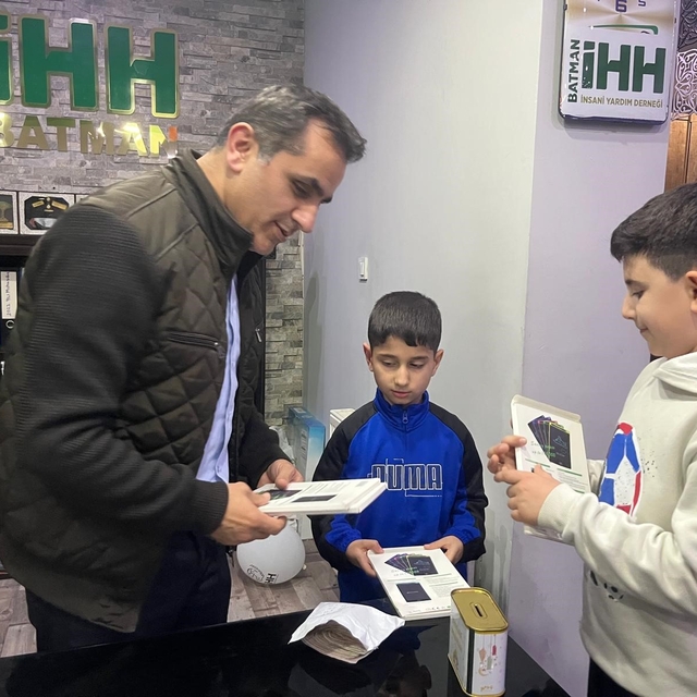 Minik yüreklerden yürek ısıtan çalışma