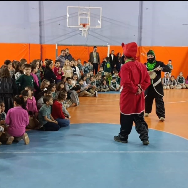 Linyit İlköğretim Okulu'ndaki Ramazan etkinlikleri yoğun katılımla gerçekle...