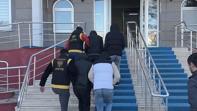 Hırsızlık şüphelisi 4 şahıs tutuklandı