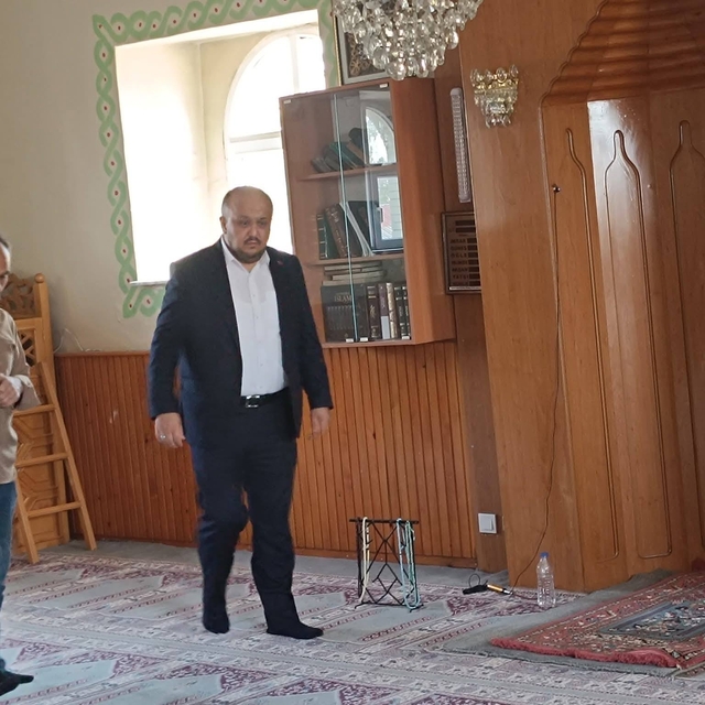 Ulaş'ta caminin bakım ve onarımını köylüler yaptı