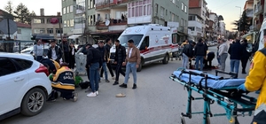 Isparta'da aydınlatma direğine çarpan motosikletteki 2 kişi yaralandı