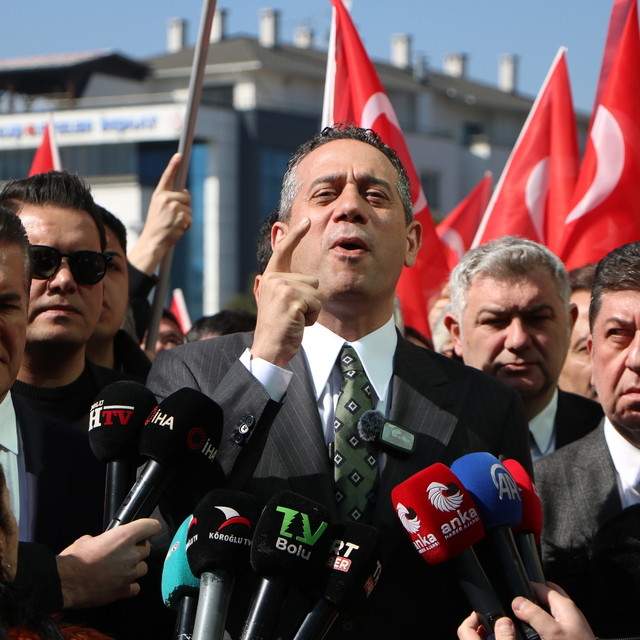 İrtikap' soruşturmasında gözaltına alınan Tanju Özcan adliyeye sevk edildi...