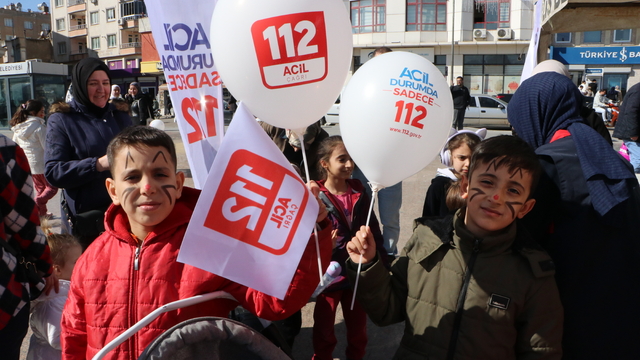 Kilis'te 112 standında vatandaşlar bilgilendirildi