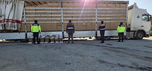 İzmir'de 35 milyon lira değerinde kaçak sigara ele geçirildi: 3 tutuklama