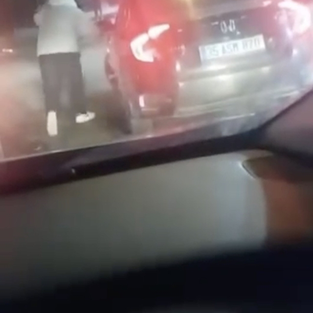 Bu sefer 180 bin lira cezayı kadın sürücü yedi...
Trafikte şiddetin faturas...
