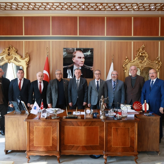 Yunusemre'de dışarıdan gelen stantlara kapılar kapandı