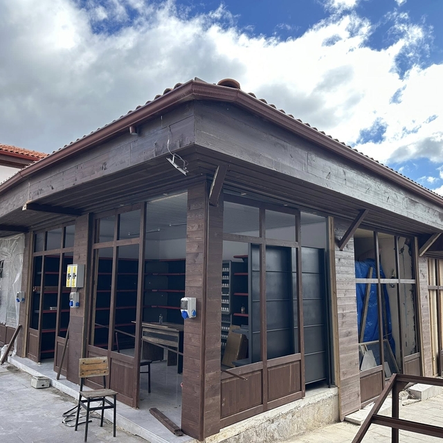 Güdül'de çarşı içinde cephe iyileştirme projesi sürüyor