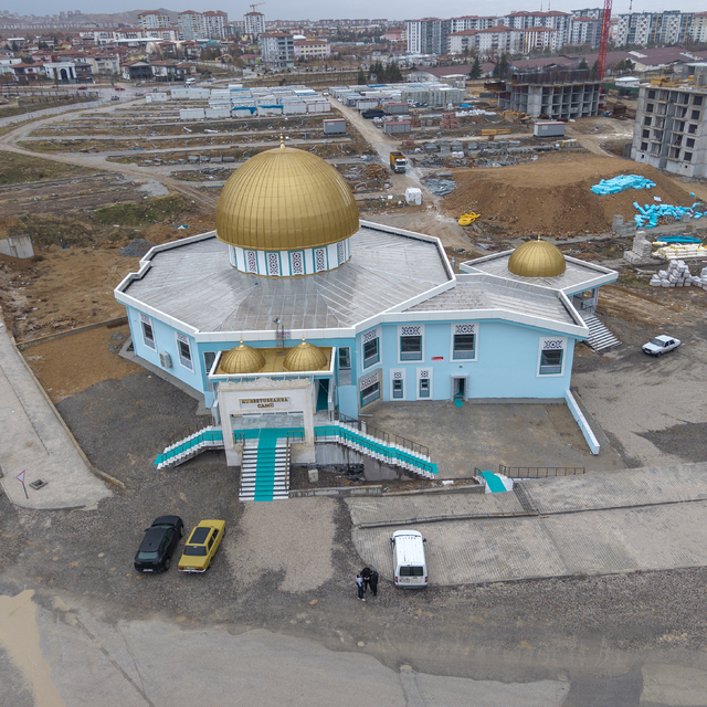Malatya'da Kubbetüs Sahra Camisi'nin benzeri inşa edildi