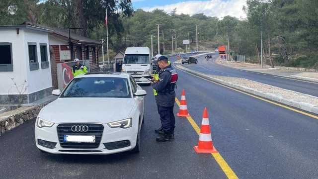 202 sürücünün sürücü belgesi geçici olarak iptal edildi