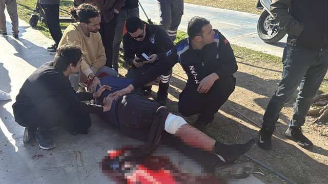 Selamlarını almadığı gerekçesiyle bacağından bıçakladılar