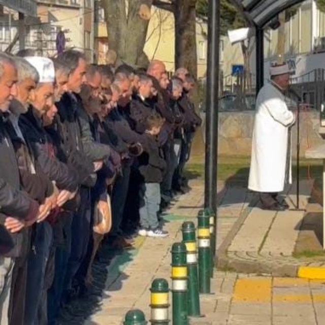 Bursa'da 7 yaşındaki Gökçe son yolculuğuna uğurlandı