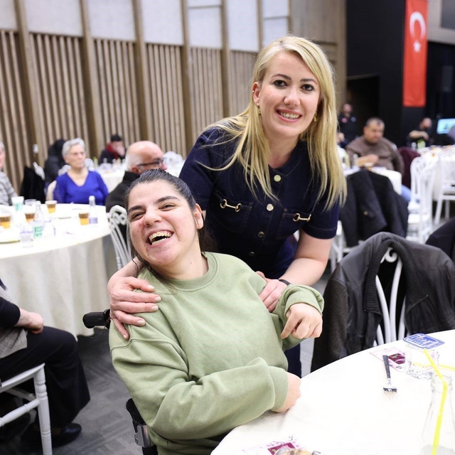 Merkezefendi'de Engelsiz Yaşam Akademisi aileleri iftarda buluştu