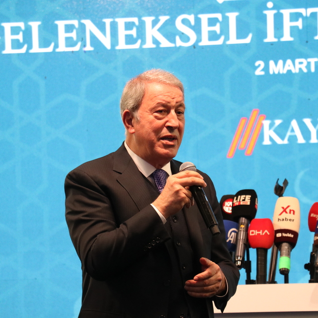 TBMM Milli Savunma Komisyonu Başkanı Akar Kayseri'de iftar programında konu...