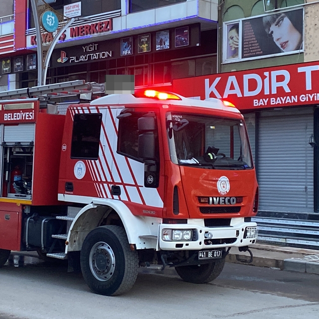 Bilgisayar patladı, ofiste yangın çıktı