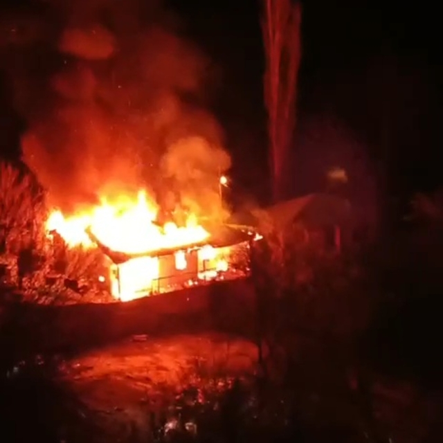 Adana'da ev yangını