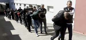 Adana'da 'torbacı' operasyonunda 11 tutuklama